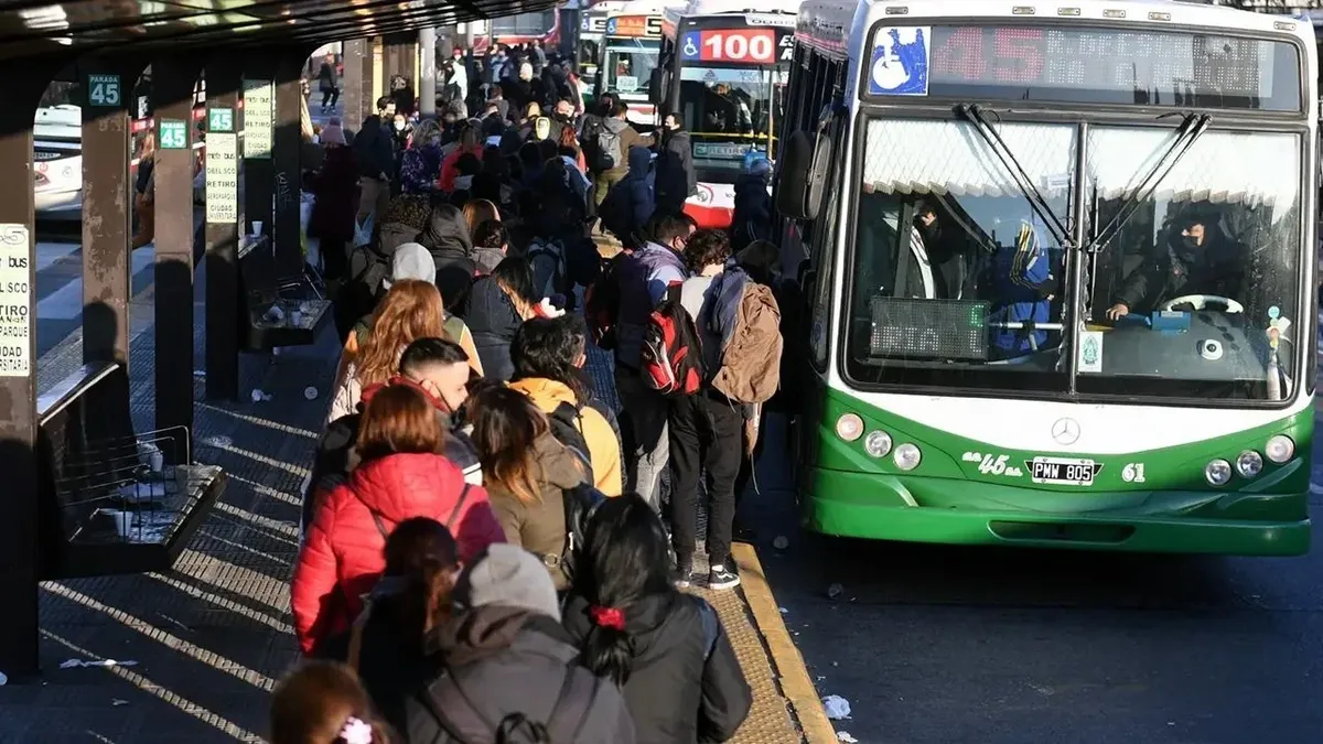 Paro de transportes en el AMBA cómo afectará a colectivos subtes y