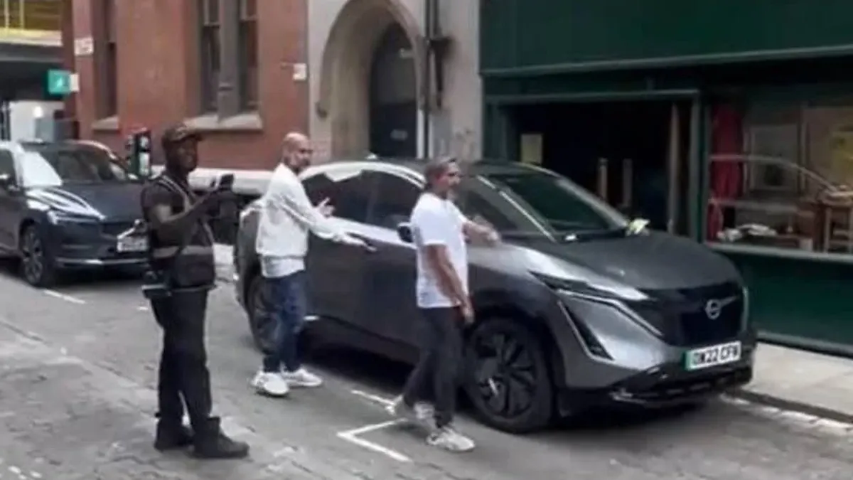 Pep Guardiola Tras Ser Multado Por Estacionar Mal Quieres Una Foto