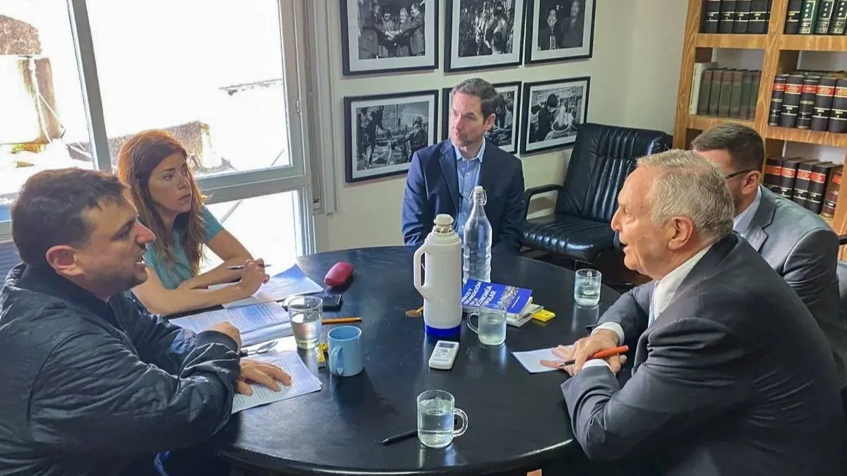 Juan Grabois Recibi En Sus Oficinas Al Embajador De Estados Unidos En