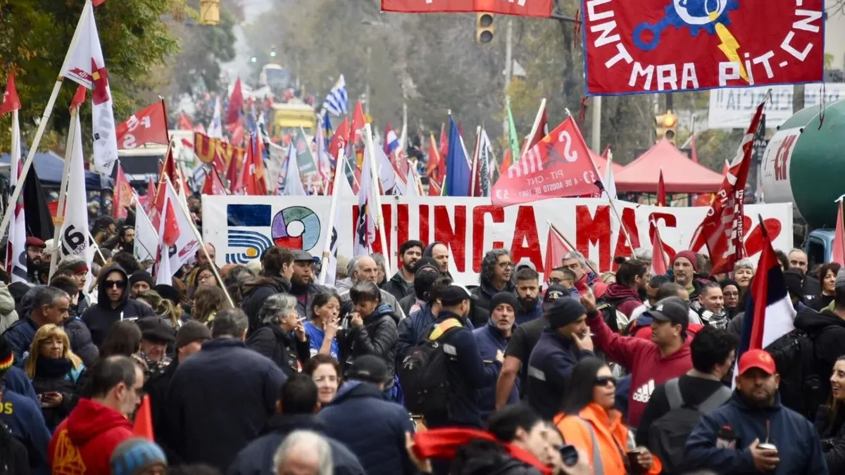 El PIT CNT realiza un paro parcial y un acto por los 50 años del golpe