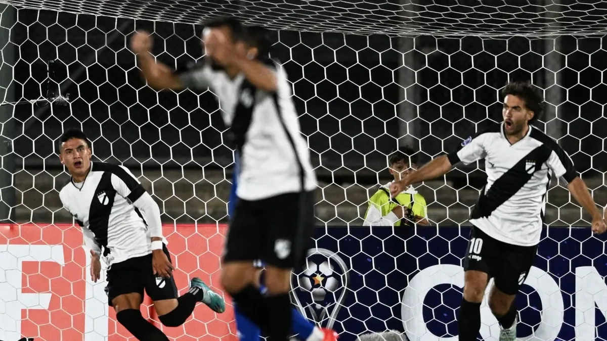 Guaraní vs Danubio día hora y dónde ver al equipo uruguayo por Copa