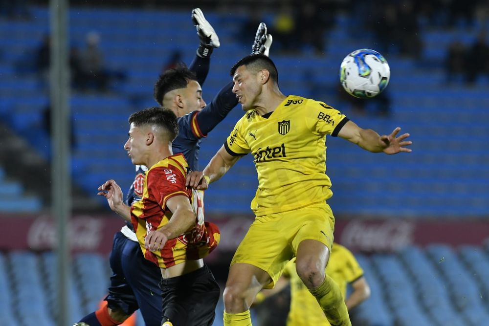 El Triunfo Que Pe Arol Necesitaba Le Gan A Progreso Con Dos Golazos