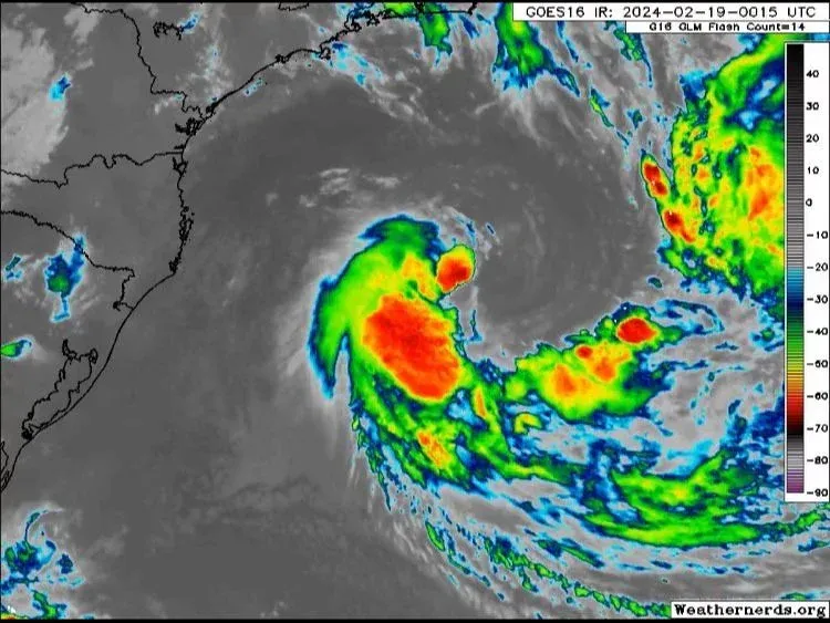 “Estamos en el ojo de la depresión”, dijo meteorólogo sobre tormenta en Uruguay