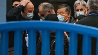 Expertos de OMS que investigan el origen de la pandemia de coronavirus ingresan a mercado de Wuhan