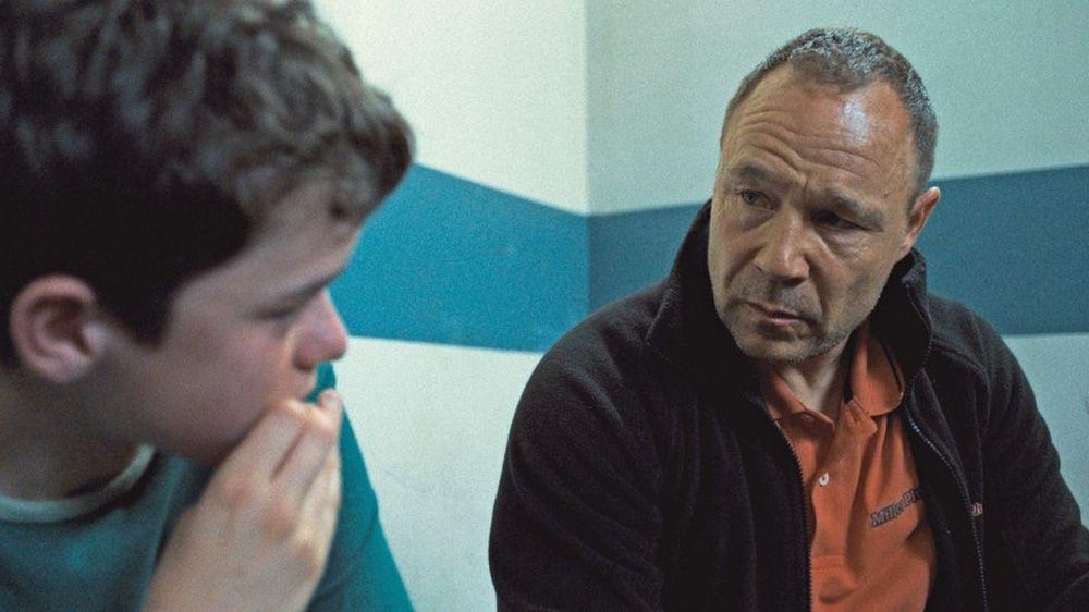 El escritor de "Adolescencia", Jack Thorne, le dijo a la BBC que los influencers de la masculinidad son parte de un ecosistema de problemas que afectan al adolescente en el centro de la serie.