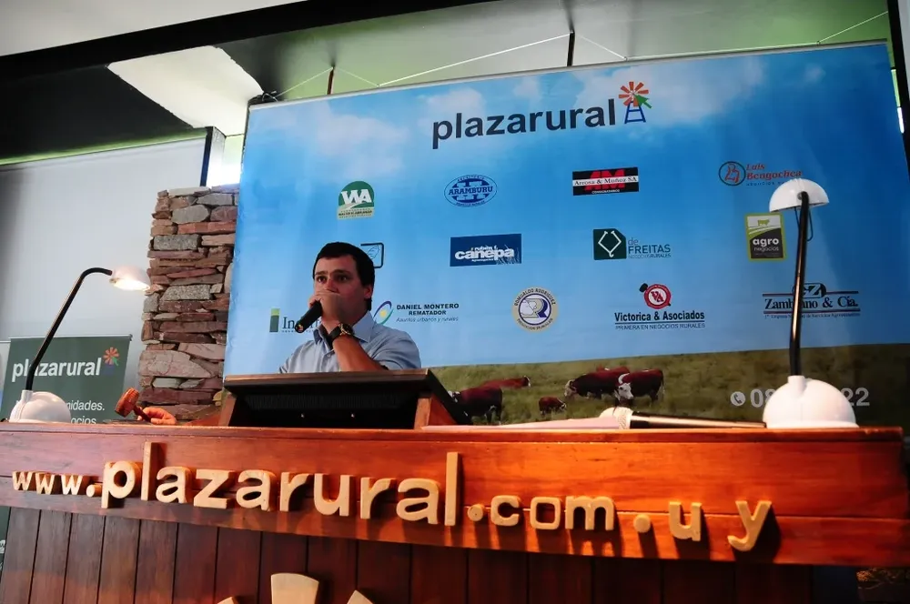 El remate se desarrolló en el hotel Cottage