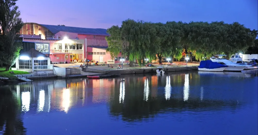 Arroyo de las Vacas, en Carmelo, Colonia