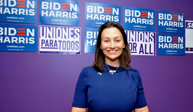 Los votantes latinos cambiaron cuando Harris pasó al frente de la boleta, afirma la Presidenta del Partido Demócrata en Florida