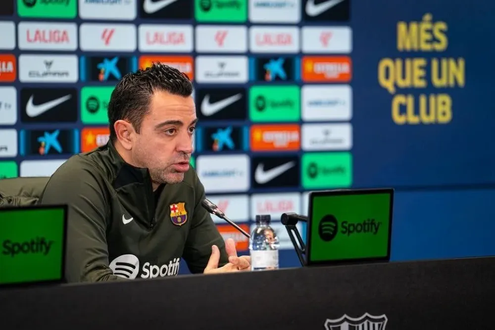 Xavi en rueda de prensa.