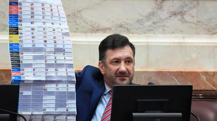 Kueider presentó un amparo para anular su expulsión del Senado y solicitar la restitución de su banca.