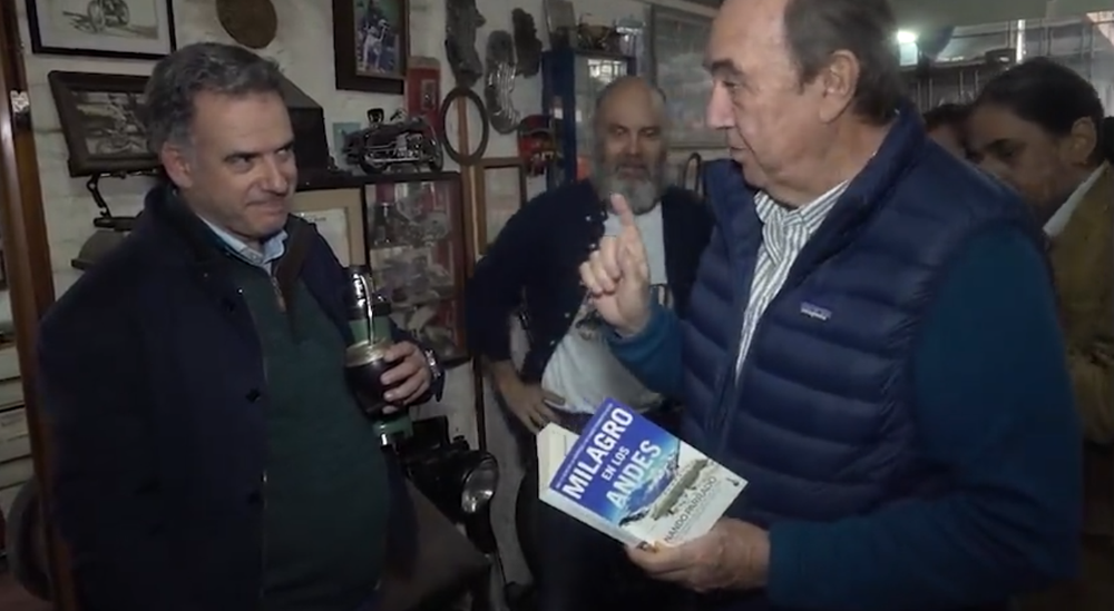 Yamandú Orsi y Fernando Parrado