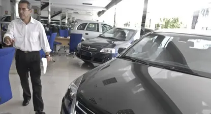 En noviembre se profundizó caída en ventas de vehículos