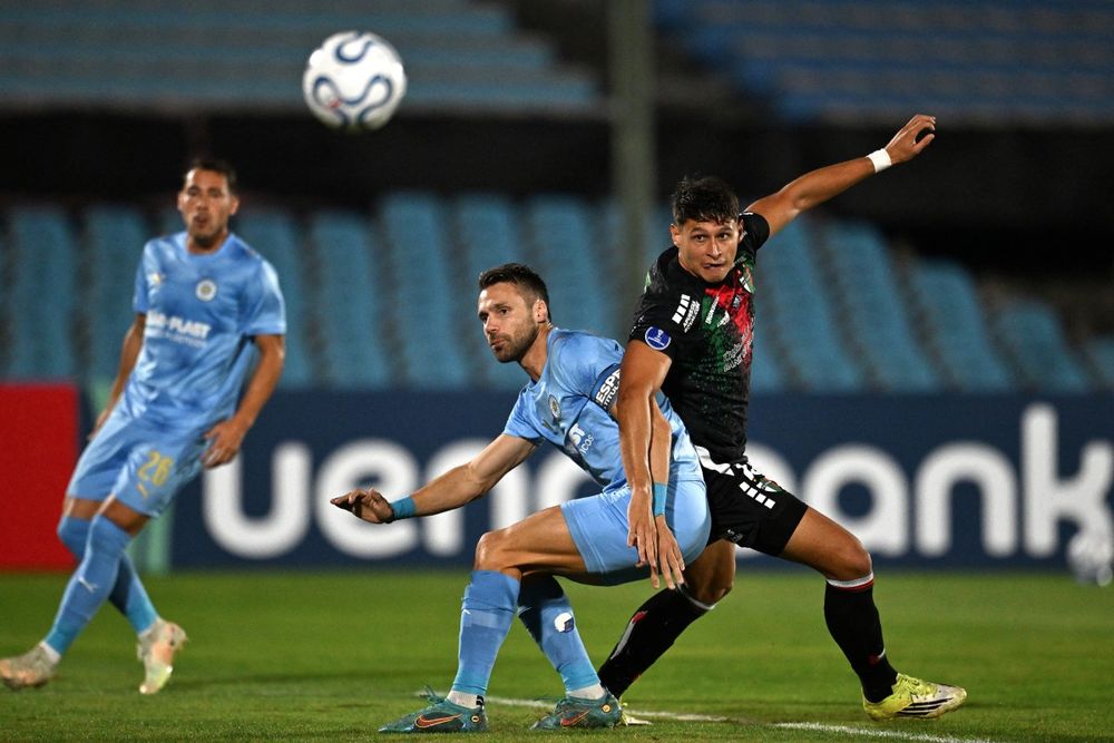 Gary Kagelmacher de Montevideo City Torque y Nelson Da Silva de Palestino por Copa Sudamericana