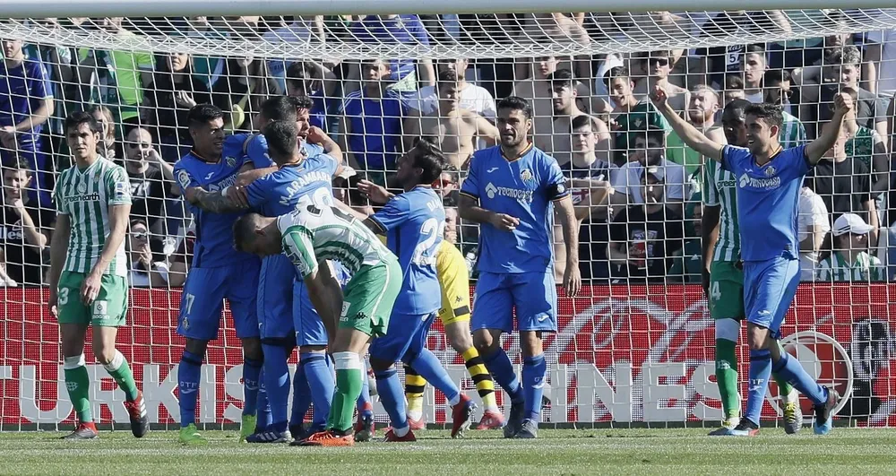 Getafe festeja el gol de Leandro Cabrera