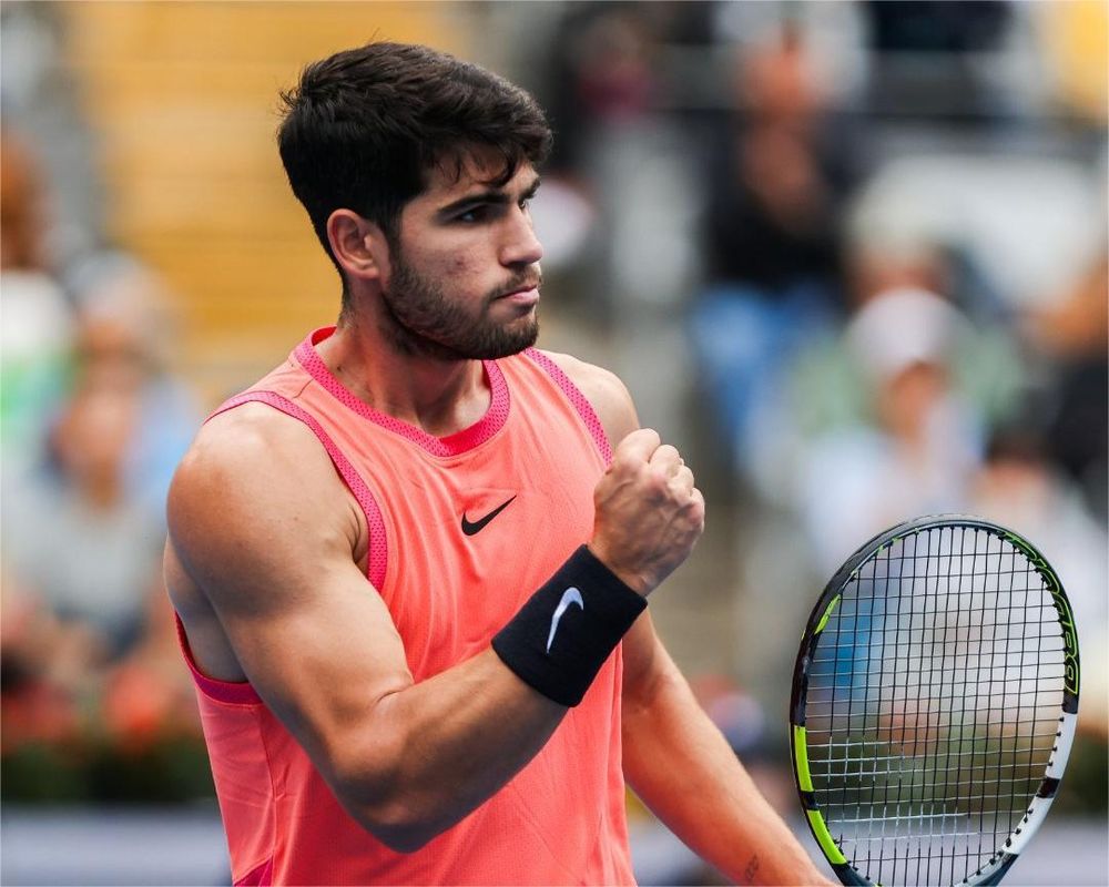 Triunfo en el debut de Carlos Alcaraz.