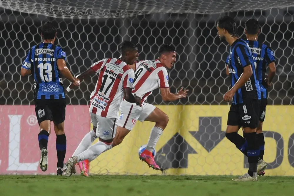Thiago Borbas, gol de penal