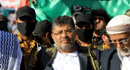 Mohammad Ali al-Houthi, dirigente hutí en una manifestación contra los bombardeos de Estados Unidos y Gran Bretaña contra Yemen.