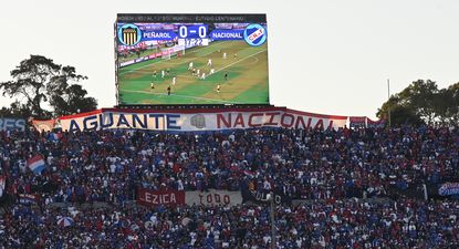 Hinchada de Nacional