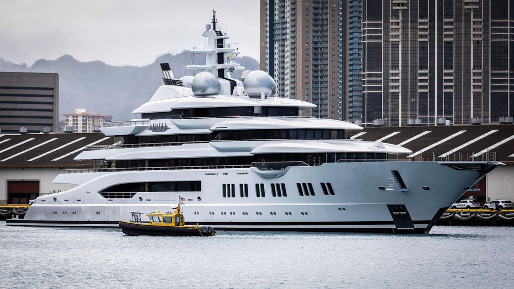 El superyate Amadea se encuentra retenido en San Diego.