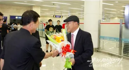 Choe In-guk recibió una calurosa bienvenida en Pyongyang.