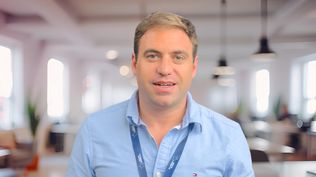 Aprendió inglés en tiempo récord para emprender en Estados Unidos, ahora su empresa de talento tecnológico se expande con foco en el sistema de salud nortemericano