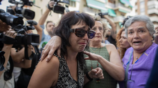 Giro sorpresivo en el caso Juana Rivas: la Justicia aplaza hasta el viernes la devolución de su hijo menor a su padre