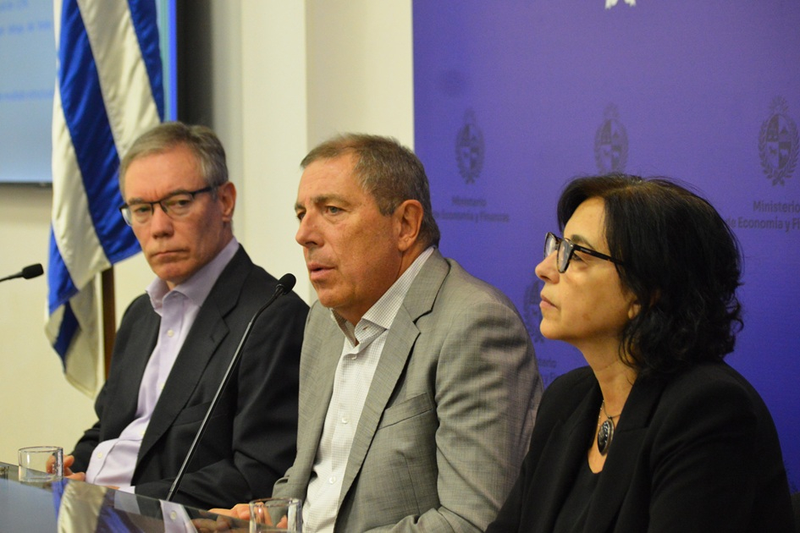 Oddone reafirma la hoja de ruta fiscal y descarta cambios en las proyecciones