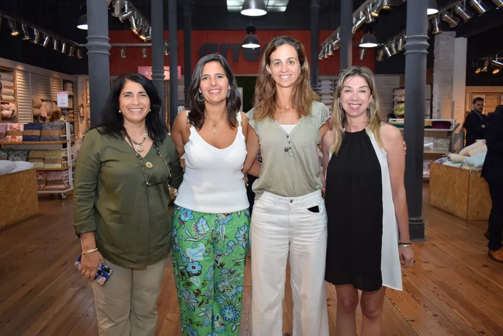 Adriana Abrham, Tamara Farre, Teresa Pérez del Castillo y Fernánda Manuel