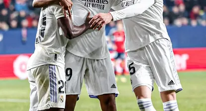 Vinícius Jr, Álvaro Rodríguez y Federico Valverde celebran el triunfo de Real Madrid en lo que fue el debut del Toro Rodríguez en la Primera división de los merengues