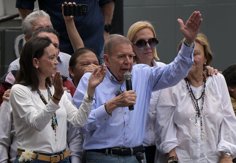 El candidato opositor Edmundo González Urrutia