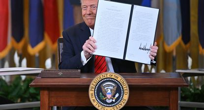 Trump firma un decreto para desmantelar el Departamento de Educación: implicancias de la drástica medida