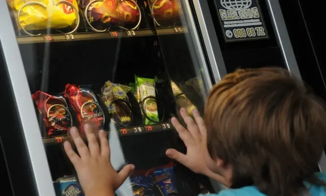 Senadores aprobaron el proyecto de ley de alimentación saludable en escuelas y liceos