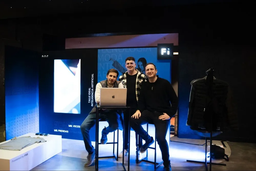 Dan Bzurovski, Daniel Bella y Alan Rytt, fundadores y socios de Fitit.