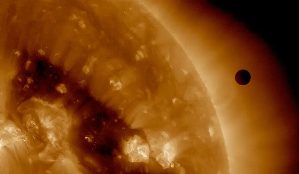 Venus pasa delante del sol