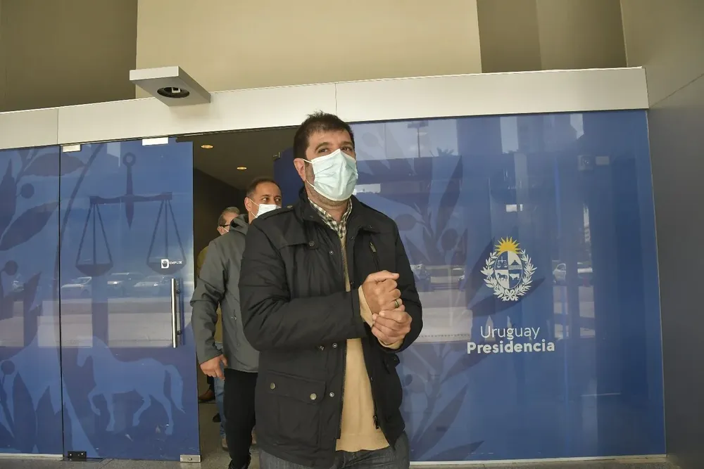 Fernando Pereira va a Torre Ejecutiva a entregar carta al presidente