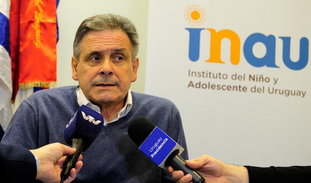 El presidente del INAU, Guillermo Fossati