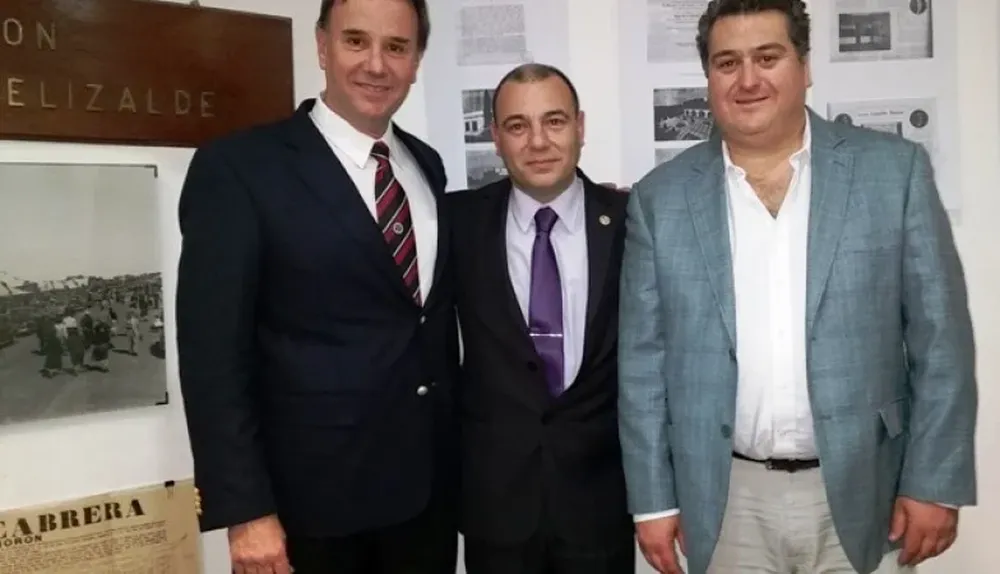 Mario Stefanoli junto a Juan Carlos de Caria y a Mario Molina