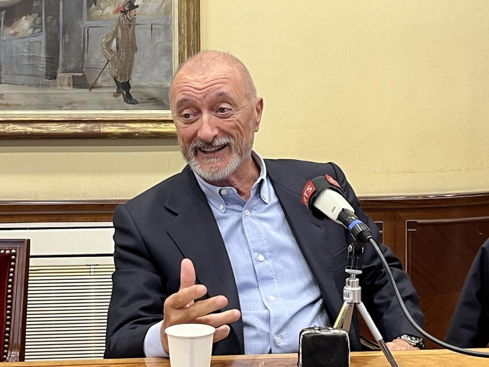 Arturo Pérez Reverte, escritor español.