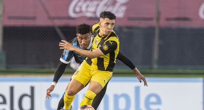 Leonardo Fernández de Peñarol ante Kevin Amaro de Liverpool por la semifinal de la Liga AUF Uruguaya