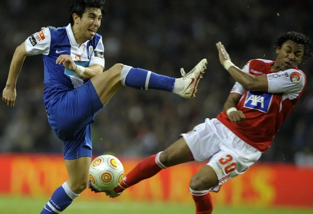 El uruguayo Jorge Fucile jugando en Porto El uruguayo Jorge Fucile jugando en Porto