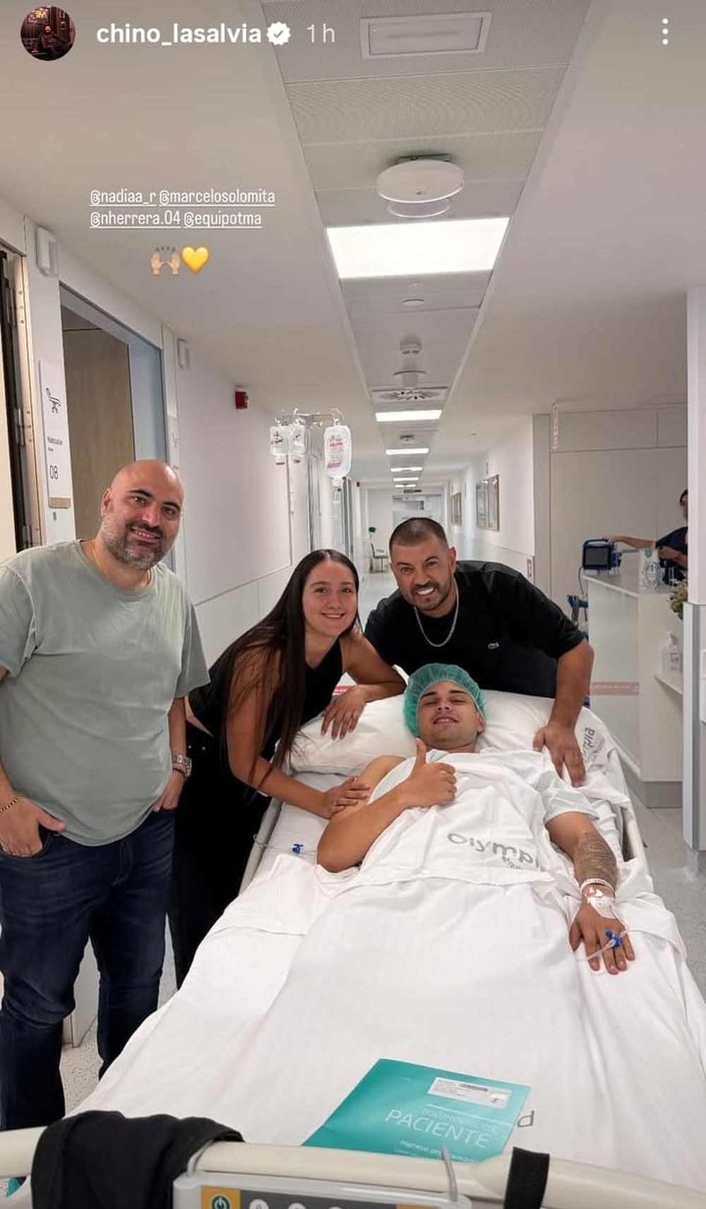 Nahuel Herrera antes de su operación junto a su pareja Nadia, el directivo Marcelo Solomita y el empresario Edgardo Lasalvia