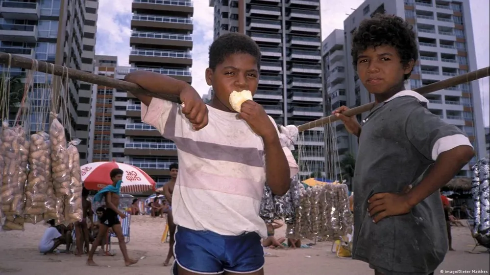 Los datos señalan que, en 2022, unos 756.000 menores realizaban tareas incluidas la Lista de las Peores Formas de Trabajo Infantil de la Organización Internacional del Trabajo.