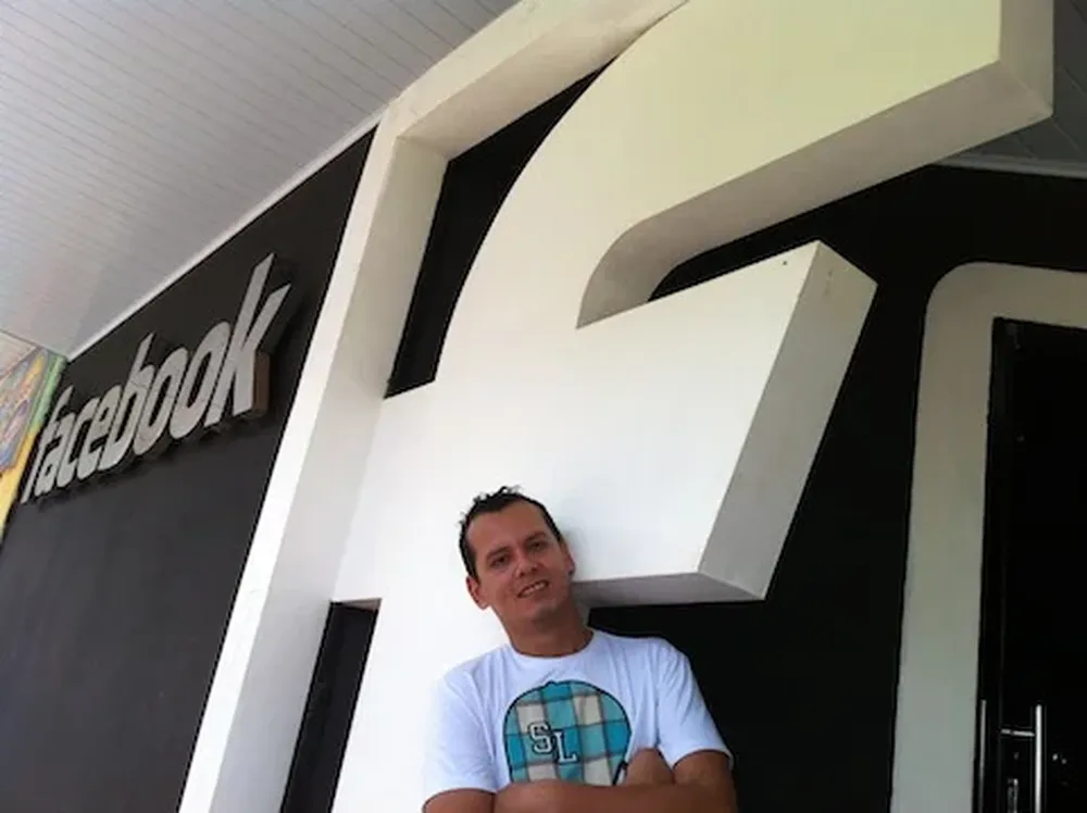 Humbert Camacho, creador de la discoteca Facebook