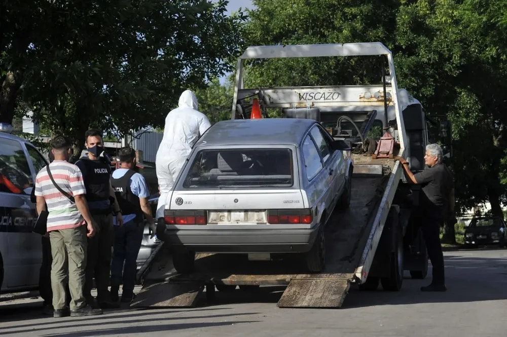 El auto de Lucas Zanolli