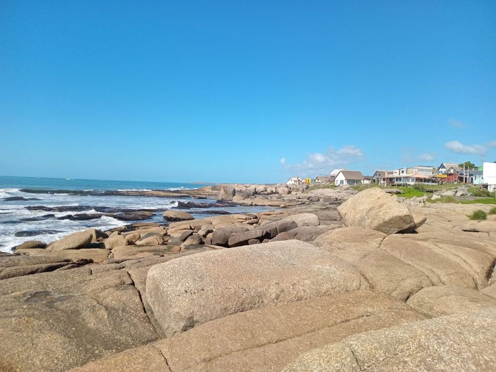 Suhr remata solares en Punta del Diablo.&nbsp;