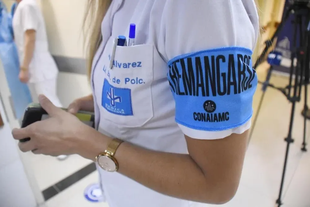 Los efectos de la vacunación ya se están notando en los trabajadores de la salud, el primer grupo totalmente inmunizado