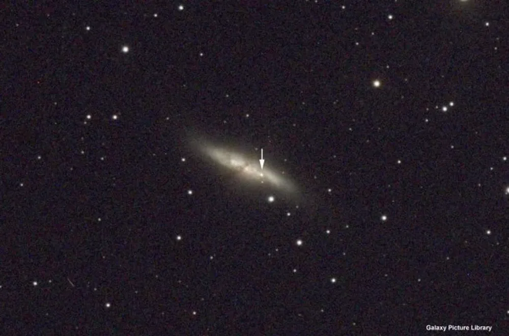 La Galaxia del Cigarro y la nueva supernova