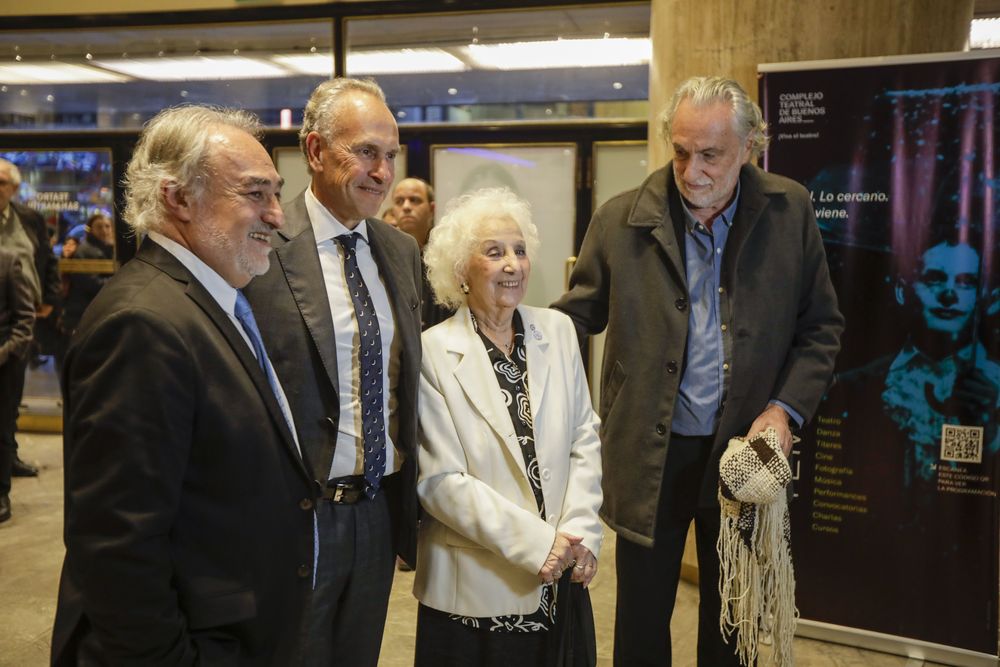 Hpector Shalom, Marcelo Mindlin y Estela de Carlotto Hpector Shalom, Marcelo Mindlin y Estela de Carlotto