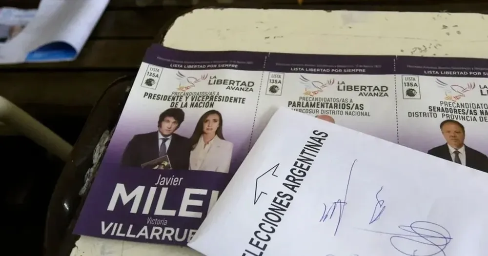 Boletas de Milei