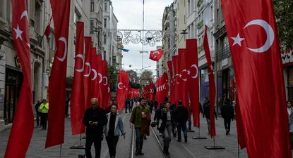 turquia lanzo ataques aereos contra bases de las milicias kurdas en siria e irak